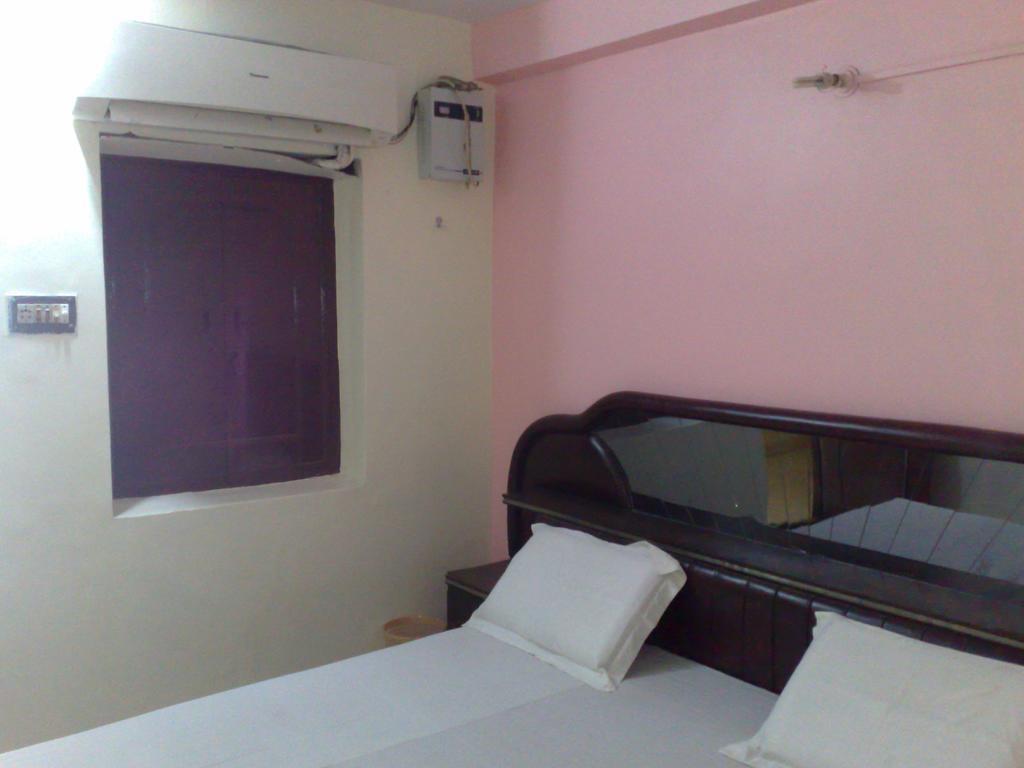 Grg Shanti Guest House Varanasi Near Manikarnika Ghat Екстериор снимка