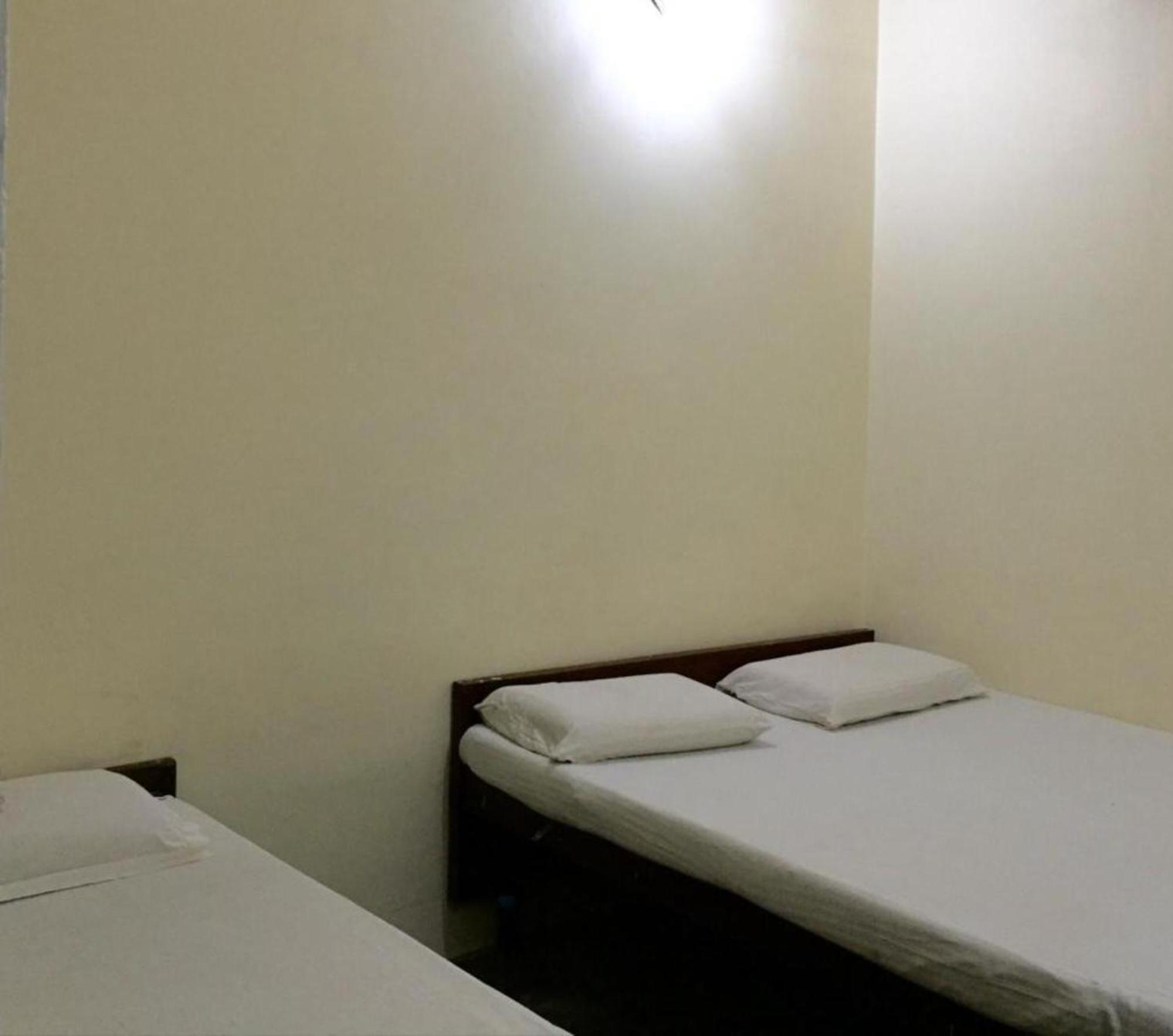 Grg Shanti Guest House Varanasi Near Manikarnika Ghat Екстериор снимка