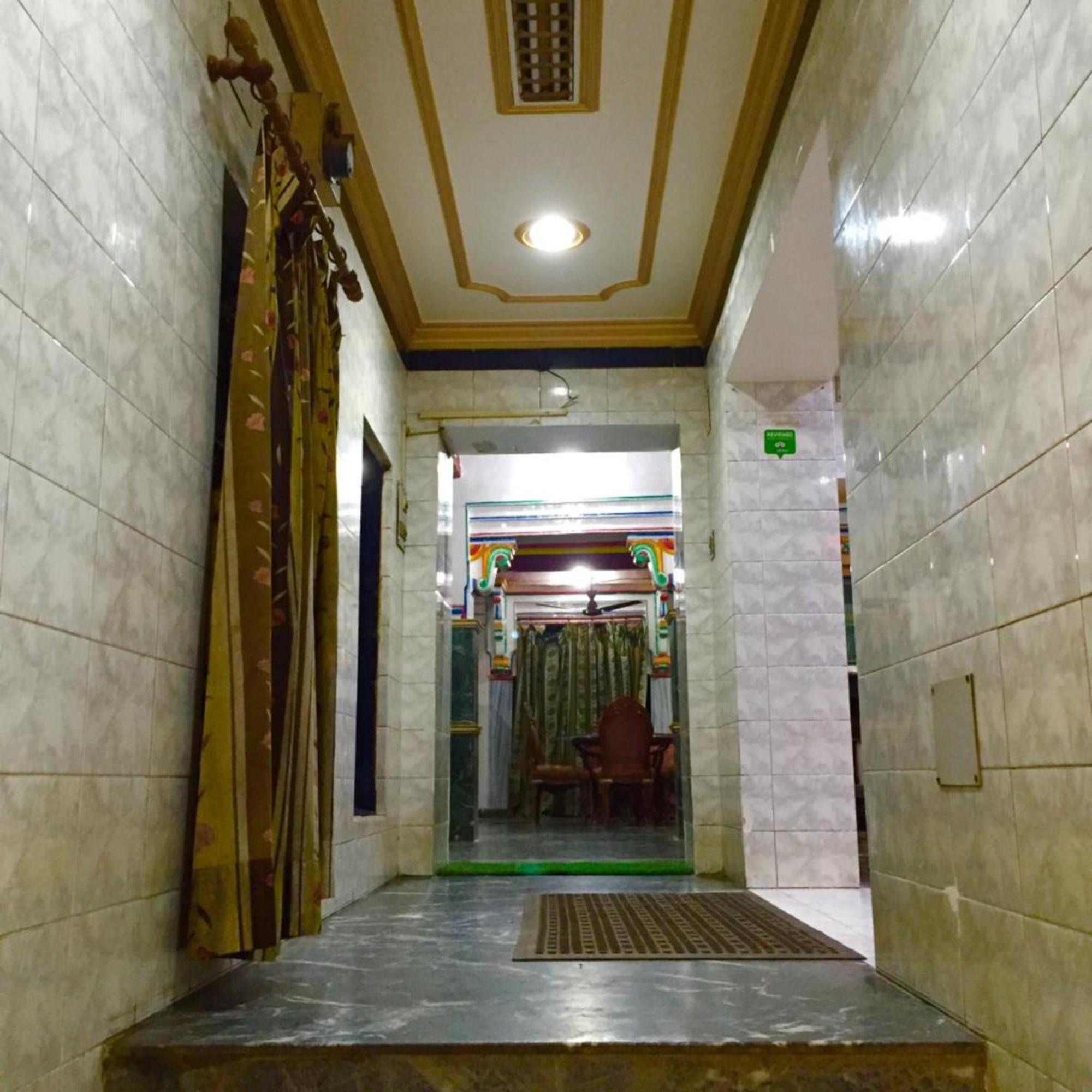 Grg Shanti Guest House Varanasi Near Manikarnika Ghat Екстериор снимка