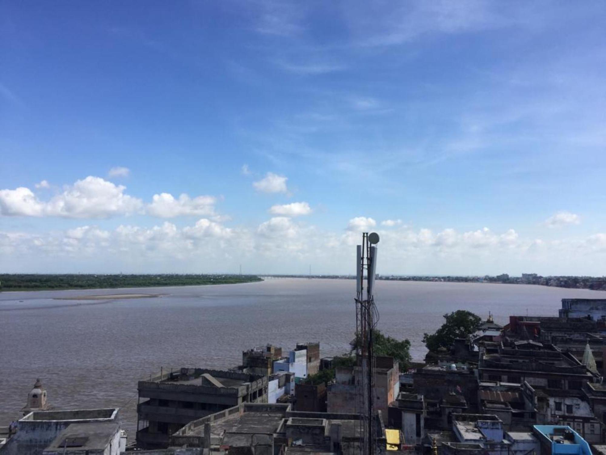 Grg Shanti Guest House Varanasi Near Manikarnika Ghat Екстериор снимка