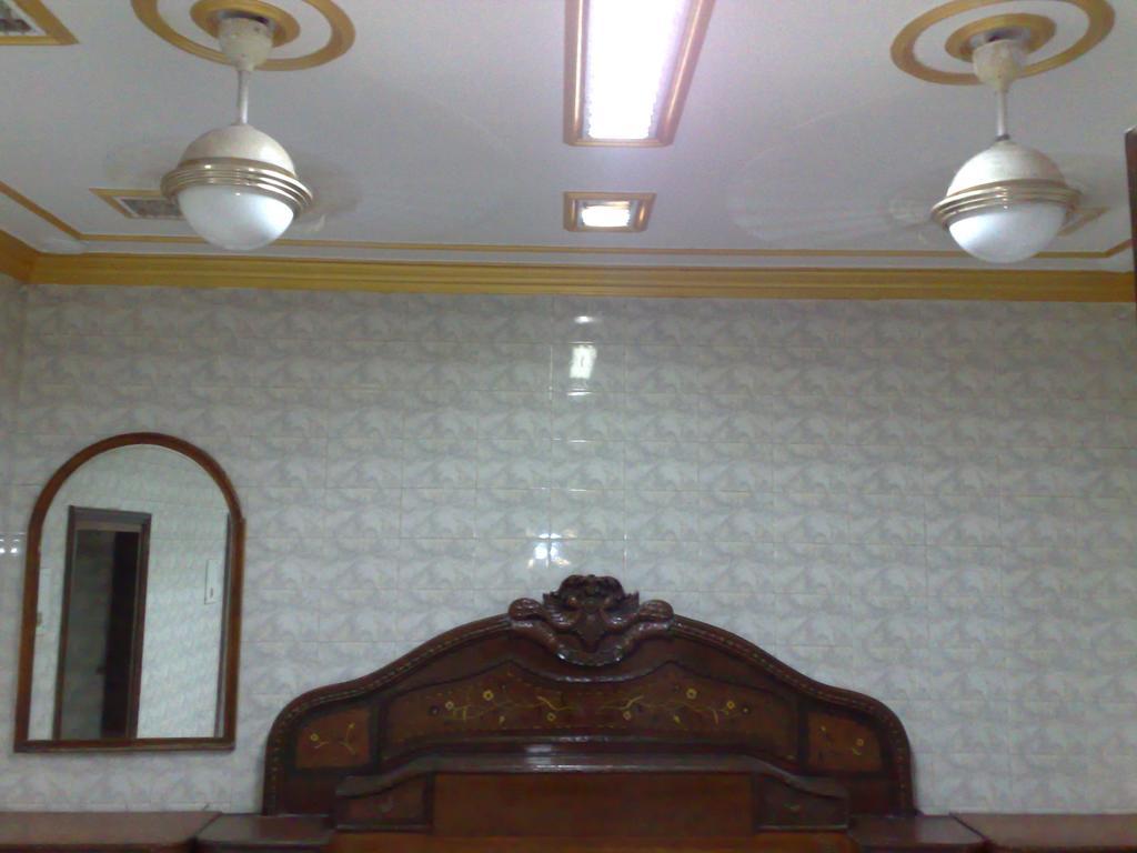 Grg Shanti Guest House Varanasi Near Manikarnika Ghat Стая снимка
