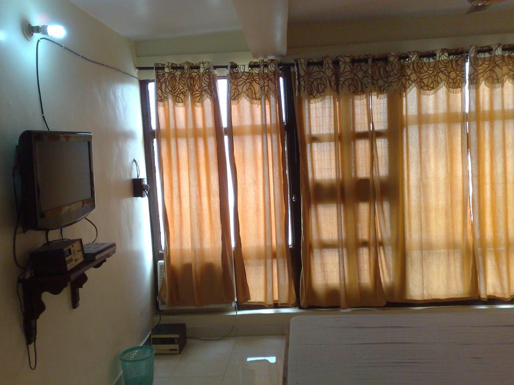 Grg Shanti Guest House Varanasi Near Manikarnika Ghat Стая снимка