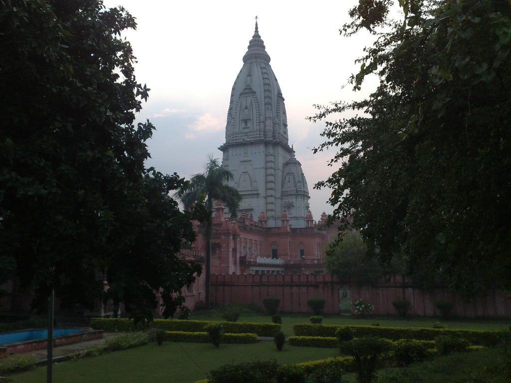 Grg Shanti Guest House Varanasi Near Manikarnika Ghat Екстериор снимка