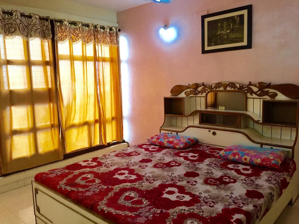 Grg Shanti Guest House Varanasi Near Manikarnika Ghat Екстериор снимка