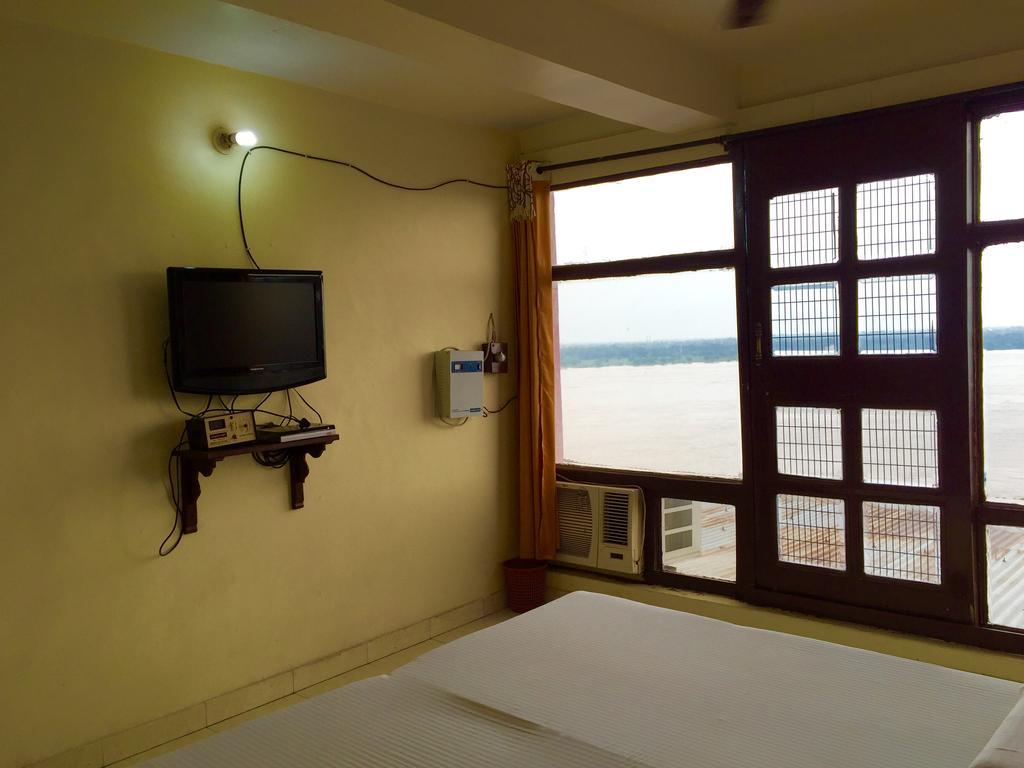 Grg Shanti Guest House Varanasi Near Manikarnika Ghat Екстериор снимка