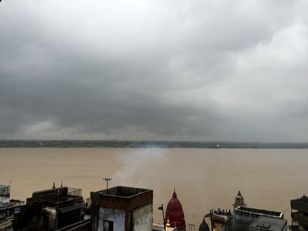 Grg Shanti Guest House Varanasi Near Manikarnika Ghat Екстериор снимка