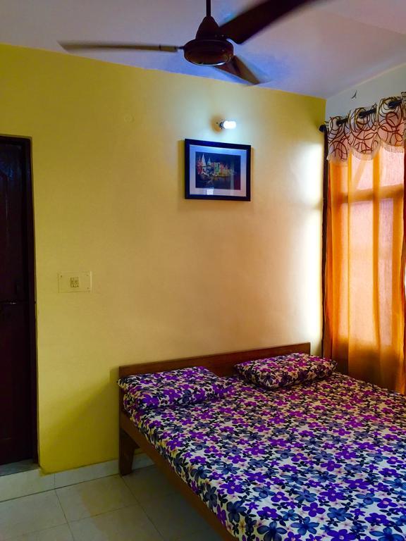 Grg Shanti Guest House Varanasi Near Manikarnika Ghat Екстериор снимка