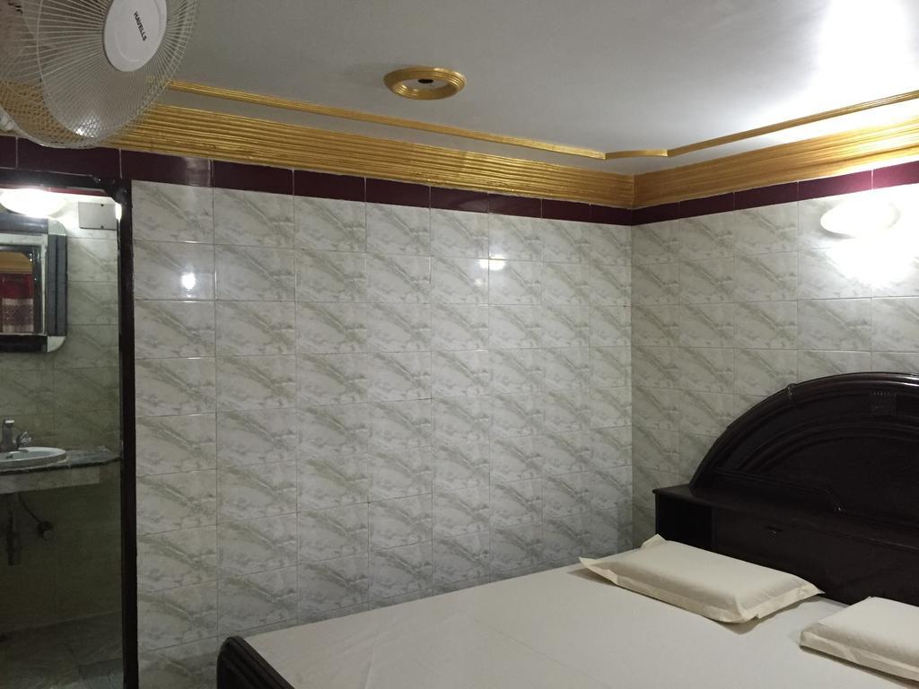 Grg Shanti Guest House Varanasi Near Manikarnika Ghat Екстериор снимка
